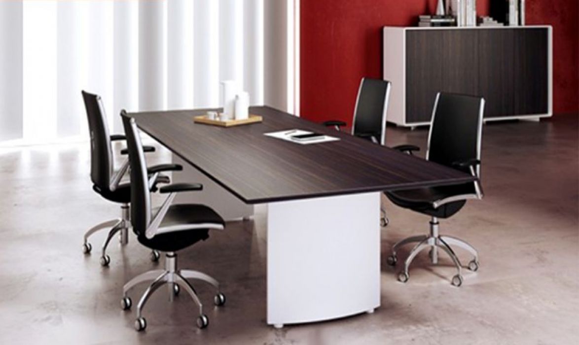 Boss Toplantı Masası